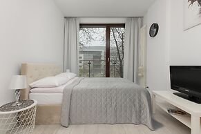 Triton Park Studio Warsaw by Renters