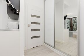 Triton Park Studio Warsaw by Renters