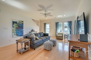 Steps to Sand: Pirates Beach House in Galveston!