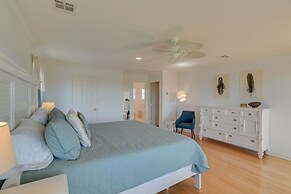 Steps to Sand: Pirates Beach House in Galveston!