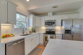 Steps to Sand: Pirates Beach House in Galveston!