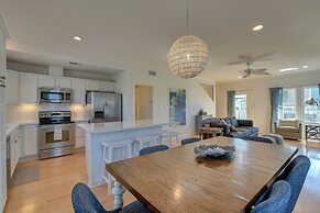 Steps to Sand: Pirates Beach House in Galveston!