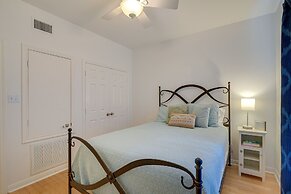 Steps to Sand: Pirates Beach House in Galveston!