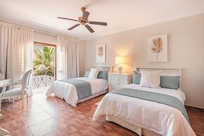 Luxe Retreat With Lake View in Casa de Campo