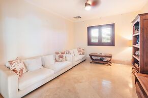 Luxe Retreat With Lake View in Casa de Campo