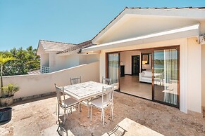 Luxe Retreat With Lake View in Casa de Campo