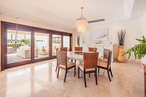 Luxe Retreat With Lake View in Casa de Campo