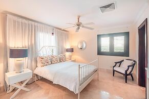 Luxe Retreat With Lake View in Casa de Campo