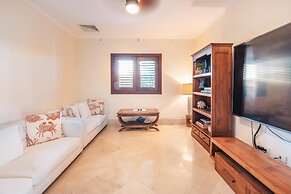 Luxe Retreat With Lake View in Casa de Campo