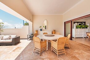 Luxe Retreat With Lake View in Casa de Campo