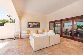 Luxe Retreat With Lake View in Casa de Campo