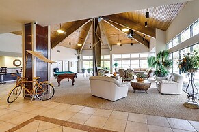 Boat Slip + Pool Access: Osage Beach Retreat