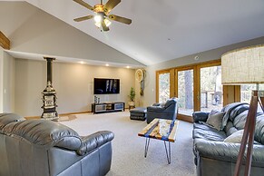 Peaceful Hibbing Getaway: Heated Floors, Fire Pit!