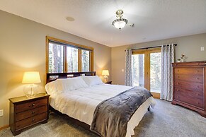 Peaceful Hibbing Getaway: Heated Floors, Fire Pit!
