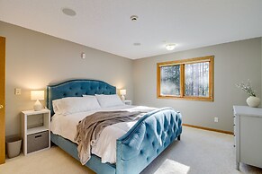 Peaceful Hibbing Getaway: Heated Floors, Fire Pit!