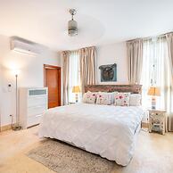 Apt w Beach Front Beach Access at Nueva Romana