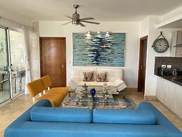 Apt w Beach Front Beach Access at Nueva Romana