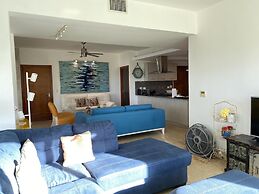 Apt w Beach Front Beach Access at Nueva Romana