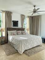 Apt w Beach Front Beach Access at Nueva Romana