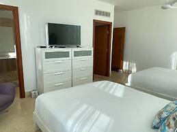 Apt w Beach Front Beach Access at Nueva Romana