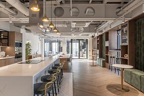 Croydon by Charles Hope