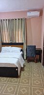 See Good Guest House Enimarire
