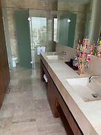 Francisca Luxury Suites - Adults Only