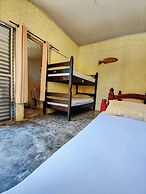 Hostel Canto da Praia São Sebastião - próximo ao enrocamento Caraguata