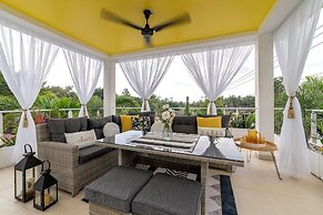 Luxury and Playful 5 Bed Pool Villa - CC