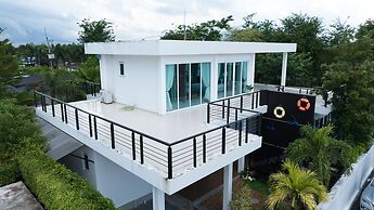 Luxury and Playful 5 Bed Pool Villa - CC