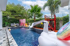 Luxury and Playful 5 Bed Pool Villa - CC