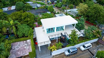 Luxury and Playful 5 Bed Pool Villa - CC