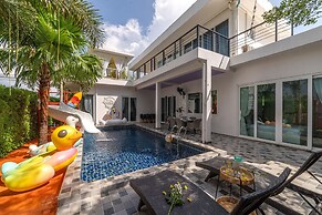 Luxury and Playful 5 Bed Pool Villa - CC