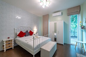 Luxury and Playful 5 Bed Pool Villa - CC