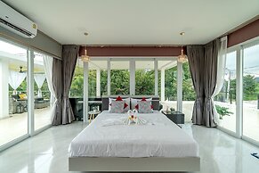 Luxury and Playful 5 Bed Pool Villa - CC