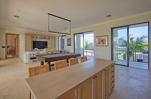 Luxury Villa With Heated Pool Jacuzzi Full Staff