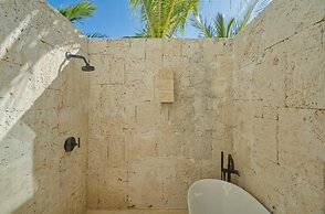 Luxury Villa With Heated Pool Jacuzzi Full Staff