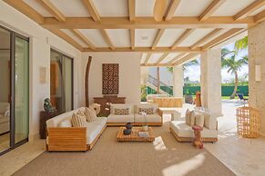 Luxury Villa With Heated Pool Jacuzzi Full Staff