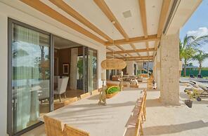 Luxury Villa With Heated Pool Jacuzzi Full Staff