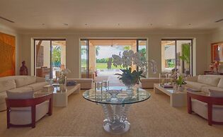 Luxury Villa With Heated Pool Jacuzzi Full Staff