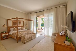 Luxury Villa With Heated Pool Jacuzzi Full Staff