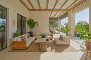 Luxury Villa With Heated Pool Jacuzzi Full Staff