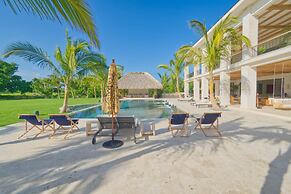 Luxury Villa With Heated Pool Jacuzzi Full Staff