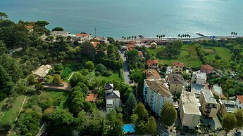 Villa Liberty Albisola 6 2 Emma Villas