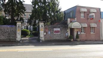 hotel le clos du montvinage
