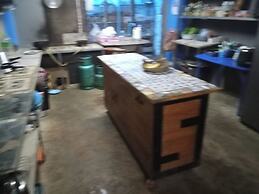 Mae Sot Commune and Camping