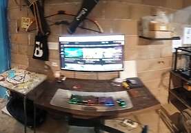 Mae Sot Commune and Camping