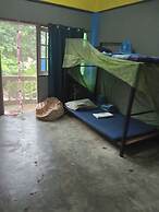 Mae Sot Commune and Camping