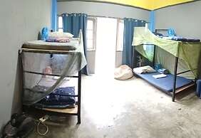 Mae Sot Commune and Camping