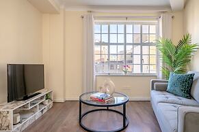 Charming 1BR in London's Westminster